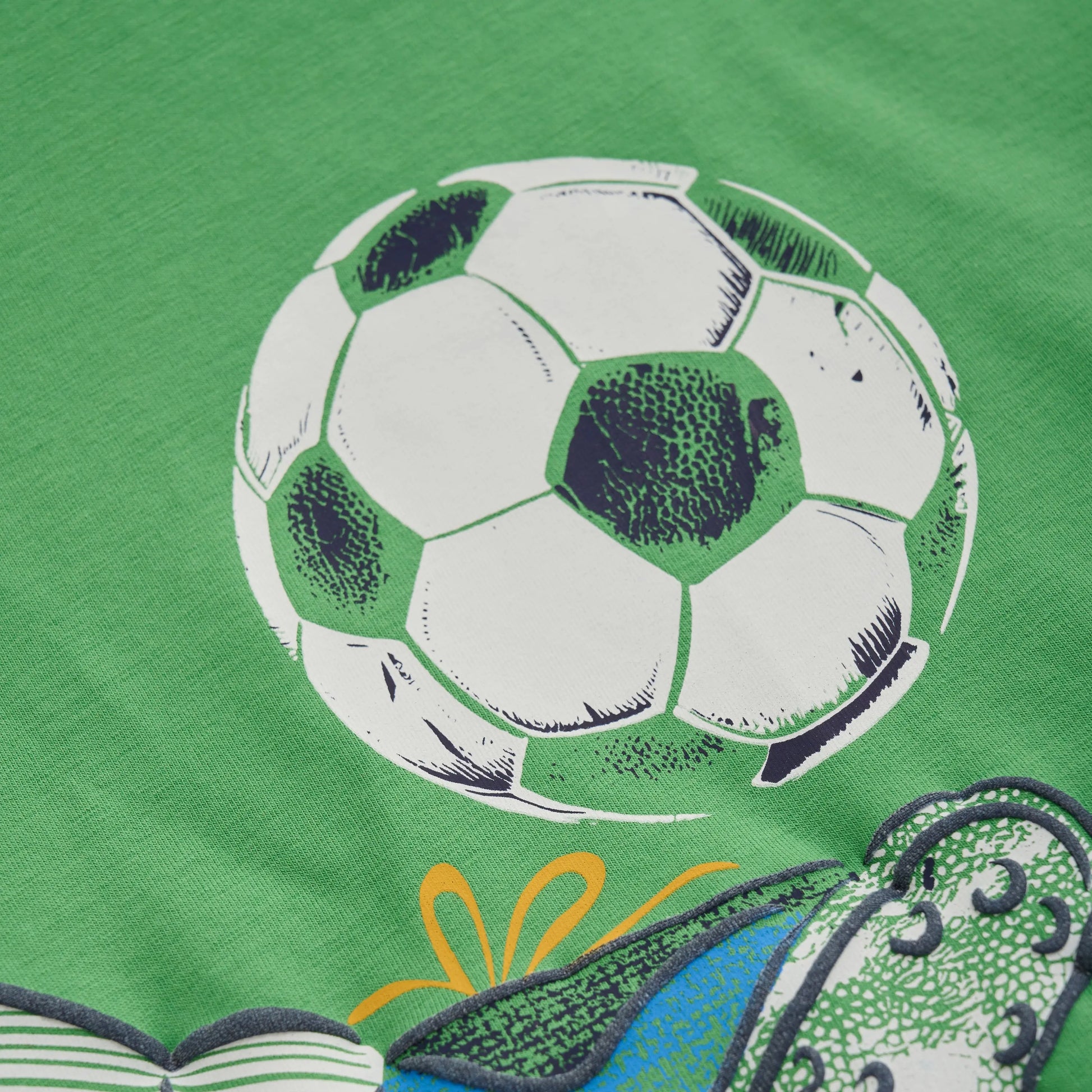 Minymo Jungen T-Shirt mit Fußballmotiv Mokkini Kindermode Gesperrt