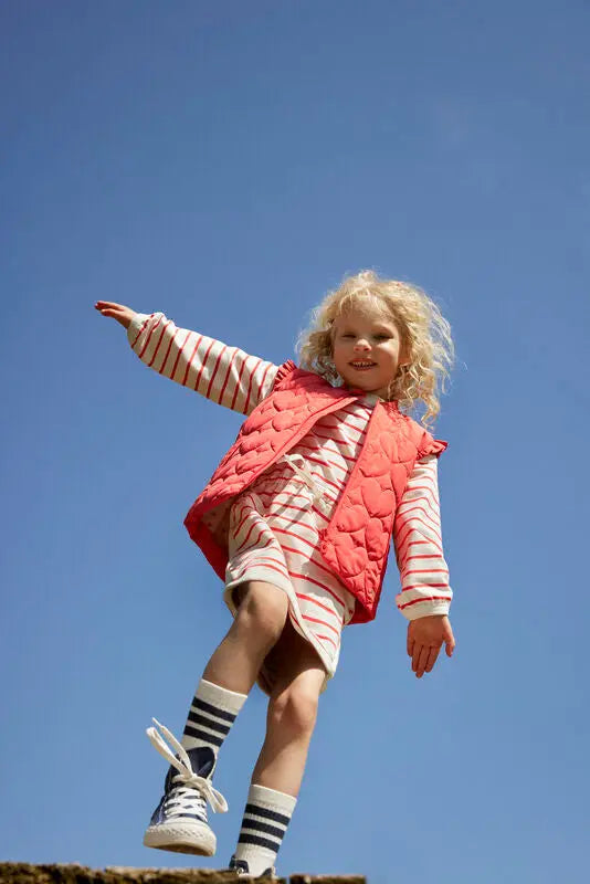 Minymo Mädchen Steppweste in Pink mit Herz-Quiltmuster Mokkini Kindermode Gesperrt