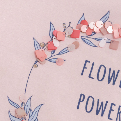 Minymo T-Shirt mit Blumenmotiv und "Flower Power Pretty" Print Mokkini Kindermode Gesperrt