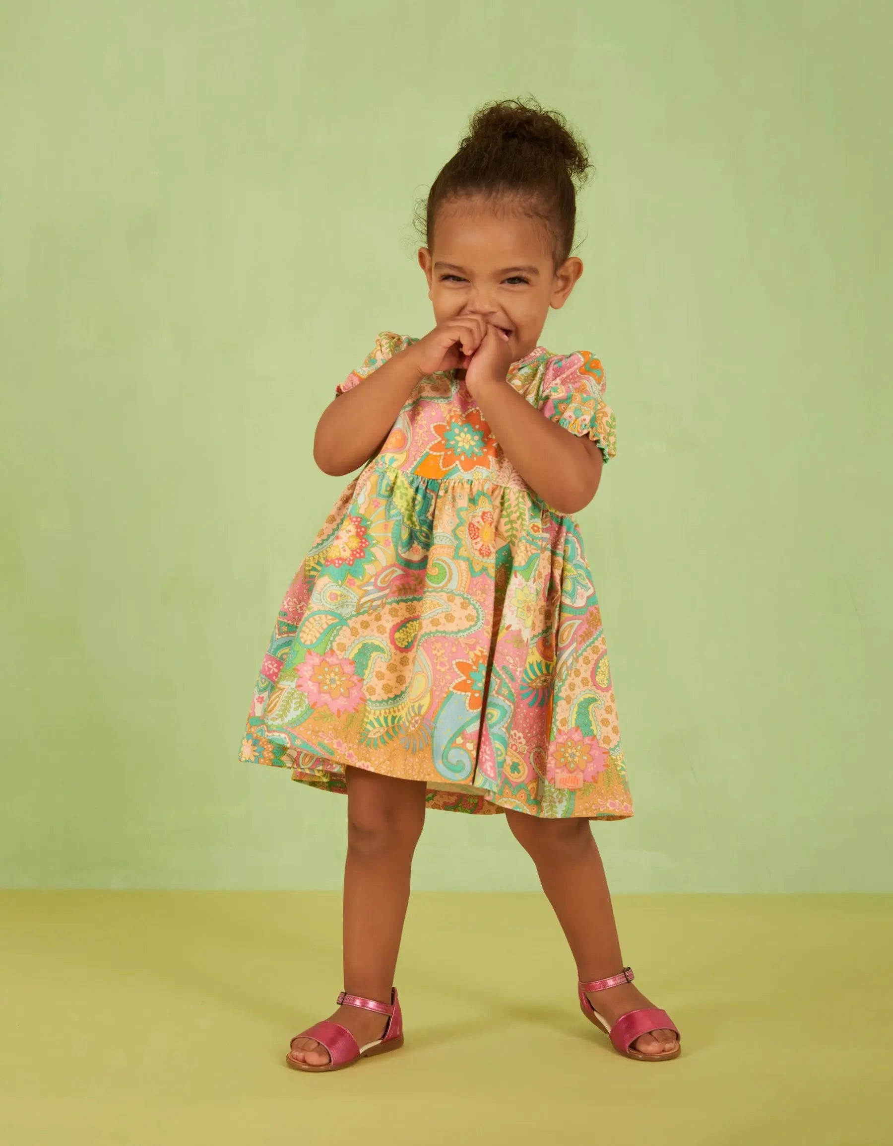 Oilily Kinderkleid Chewy Paisley – Luftig & Farbenfroh Mokkini Kindermode Kleid